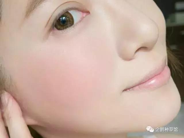 五款好气色腮红一秒妆出元气美肌,腮红怎么用才能显得元气满满的