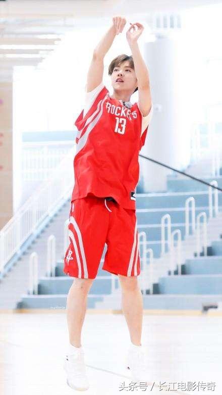 鹿晗不愧是傻狍子,傻狍子鹿晗的高光时刻