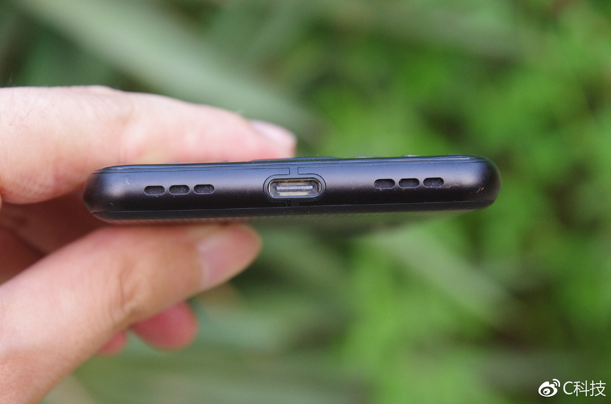 黑莓keyone国行版正式发布,全键盘真情怀黑莓keyone上手体验