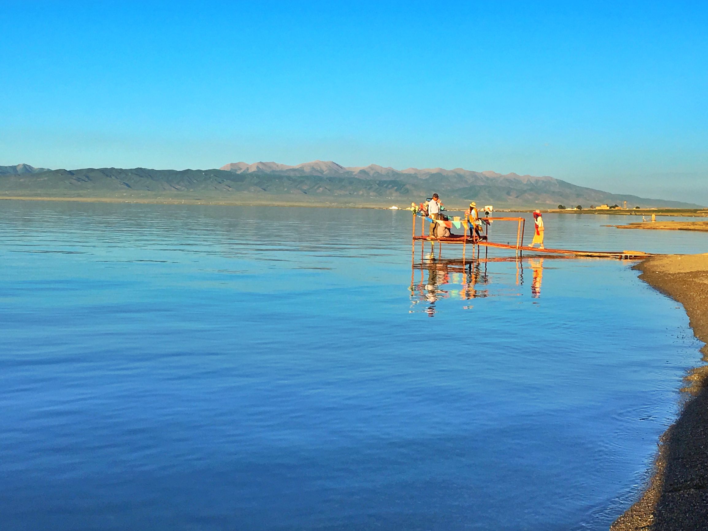 深邃的蓝，梦幻的蓝，是我的青海我的湖