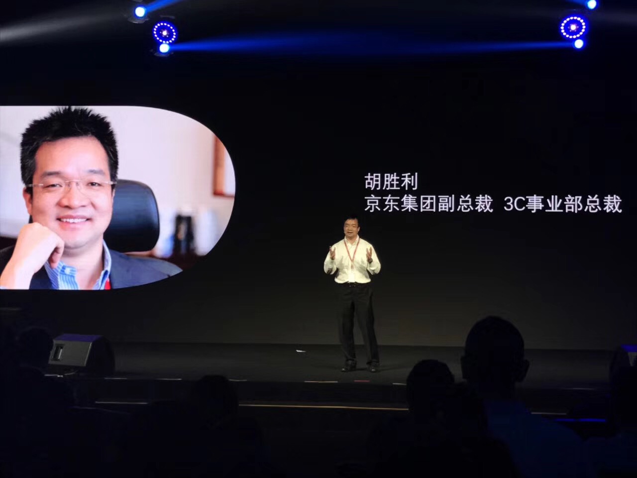 黑莓KEYone正式登陆中国，全球总裁Alain对话资深莓友