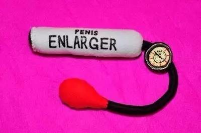 这家店9000件商品全是假货，人们却争相购买