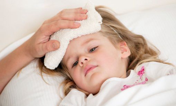 给孩子买药后悔,孩子生病到底应该用药还是自愈