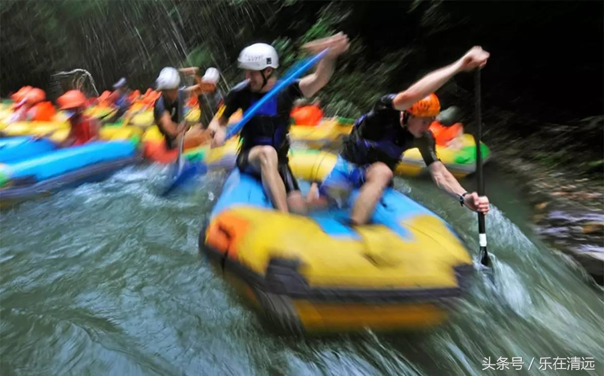 顶着烈日来一次漂流,顶着烈日前行