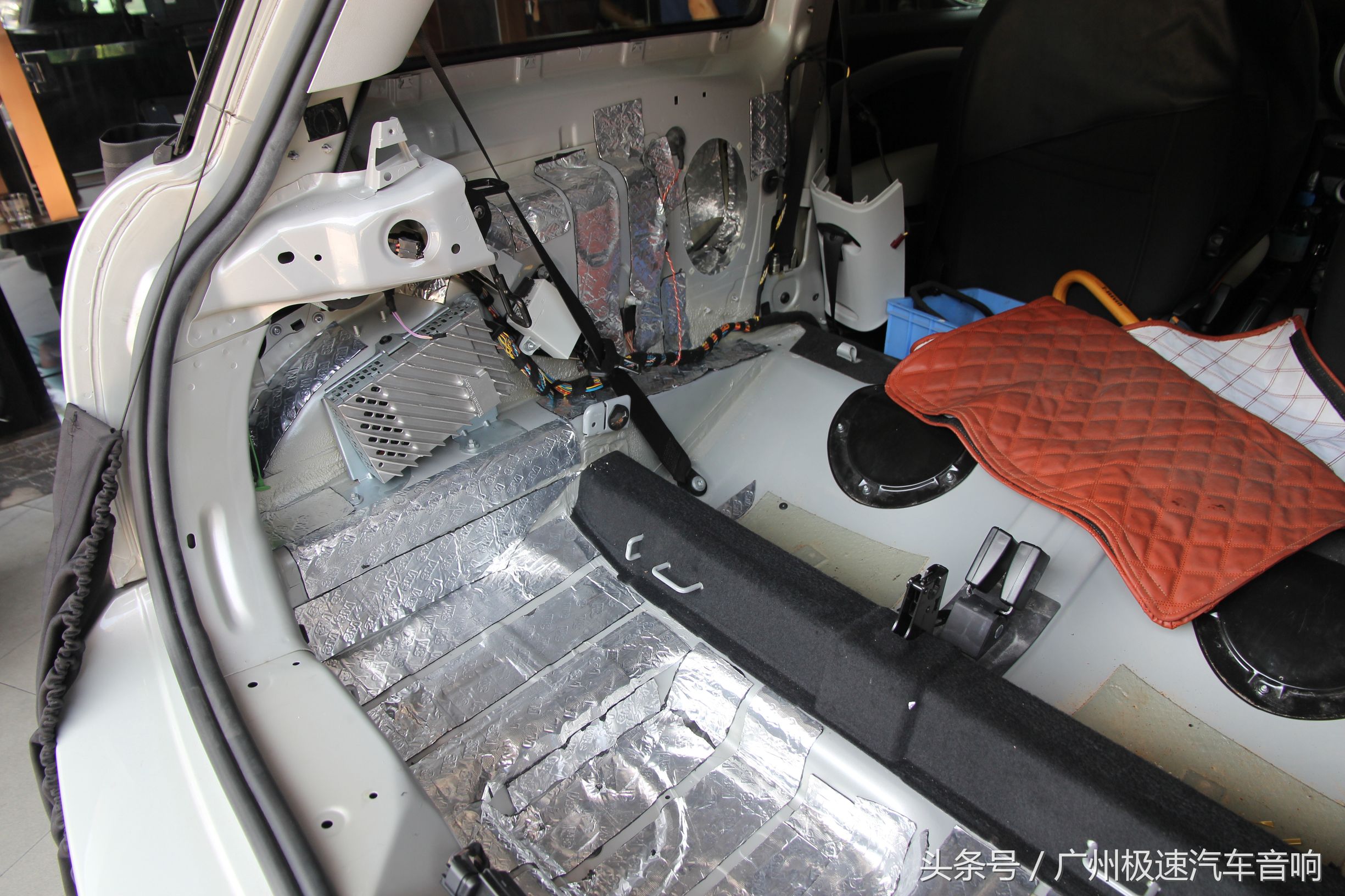 mini噪音是胎噪音吗,宝马mini吃胎胎噪