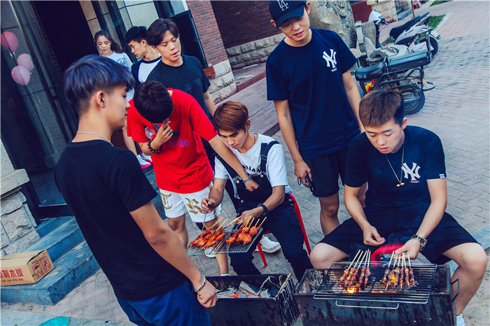 大学生轰趴馆创业项目策划,别墅轰趴创业策划