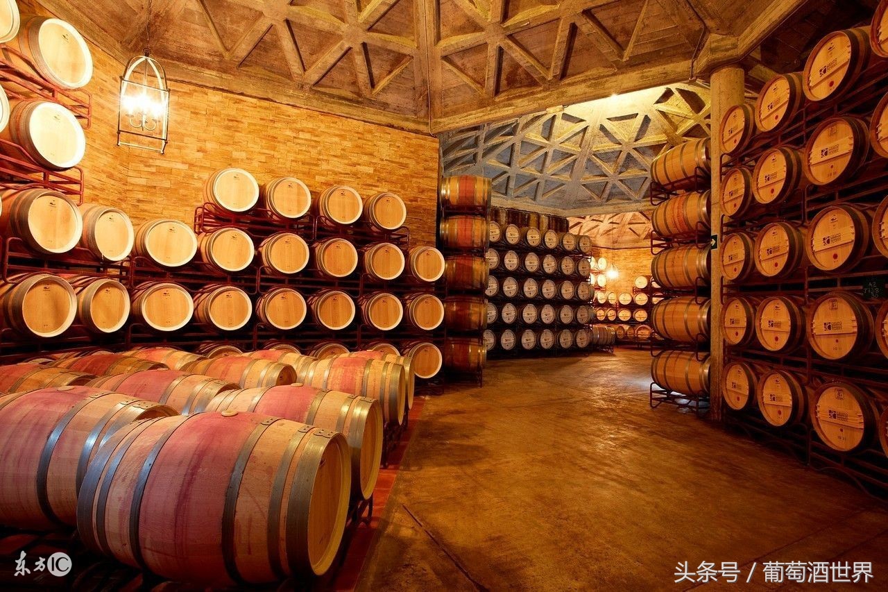 东义路法国白马酒庄,白马酒庄与拉菲酒庄