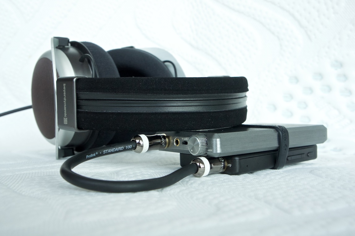 廉颇老矣！短评特斯拉1代拜亚动力T90头戴式耳机