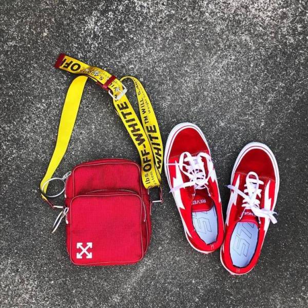 秋天入手这双高端休闲鞋无敌百搭,初秋必买的4双鞋穿10年都不过时