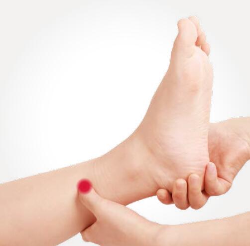 孩子尿频推拿什么穴位,宝宝尿频按极中穴位多久见效