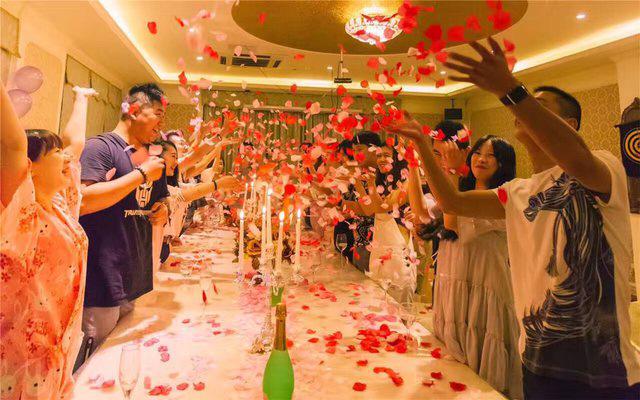 大学生轰趴馆创业项目策划,别墅轰趴创业策划