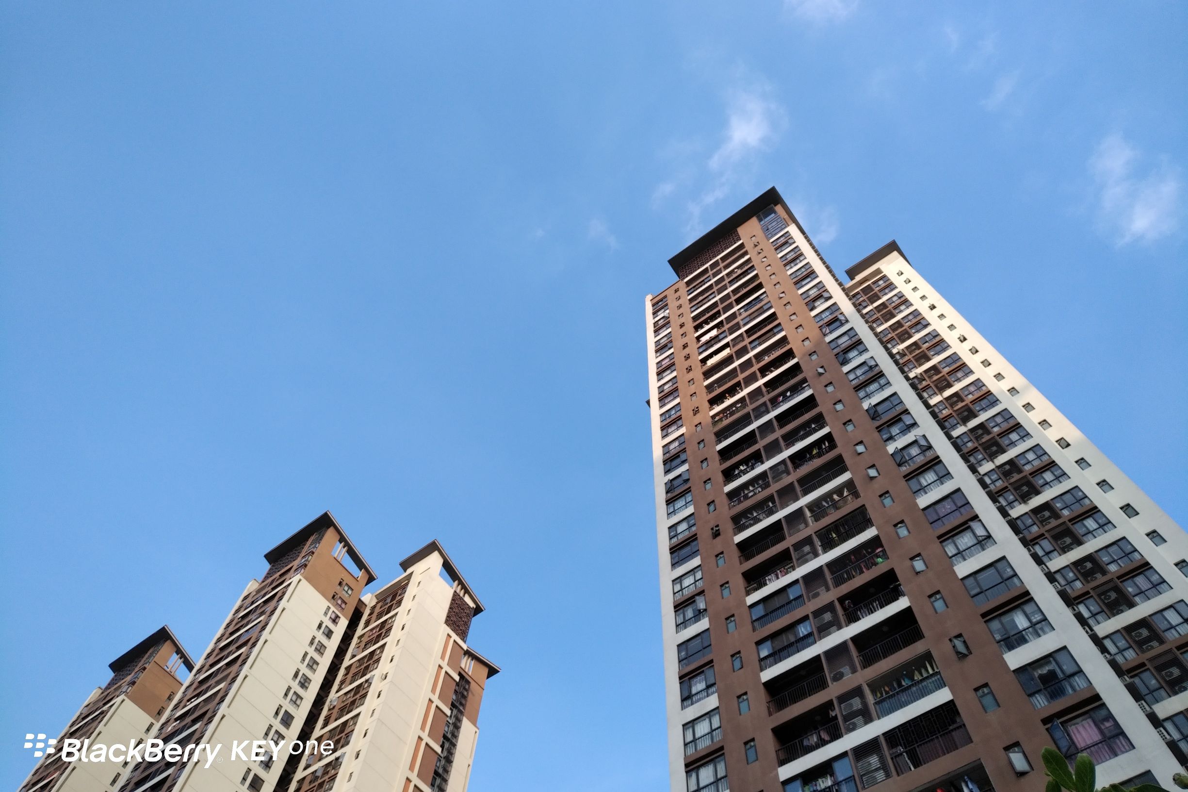 黑莓KeyOne国行上手评测：全键盘情怀的又一次升华