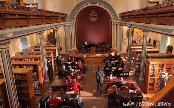 鍔犳嬁澶у浗鐜嬭壘鍚夊皵涓瀛﹁垂,鍔犳嬁澶у浗鐜嬭壘鍚夊皵涓鍦ㄥ摢