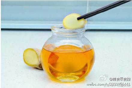 胃里胀气顶胸口难受,胃打嗝胀气吃什么药