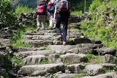 爬华山脚酸痛怎么快速缓解,爬完华山后腿疼怎么缓解