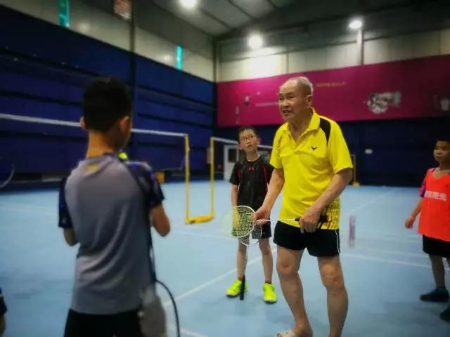 人们对羽毛球运动的看法,为什么打羽毛球反而会更棒