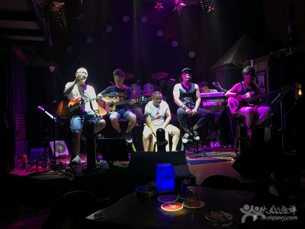 大连有什么酒吧推荐,大连最有氛围的酒吧