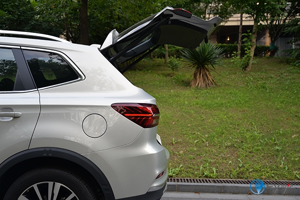 上汽荣威erx5油电混动suv动力,上汽第三代荣威erx5油电混动suv