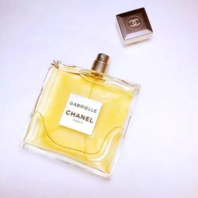 香奈儿2015年爆款,2023年香奈儿邂逅香水新款