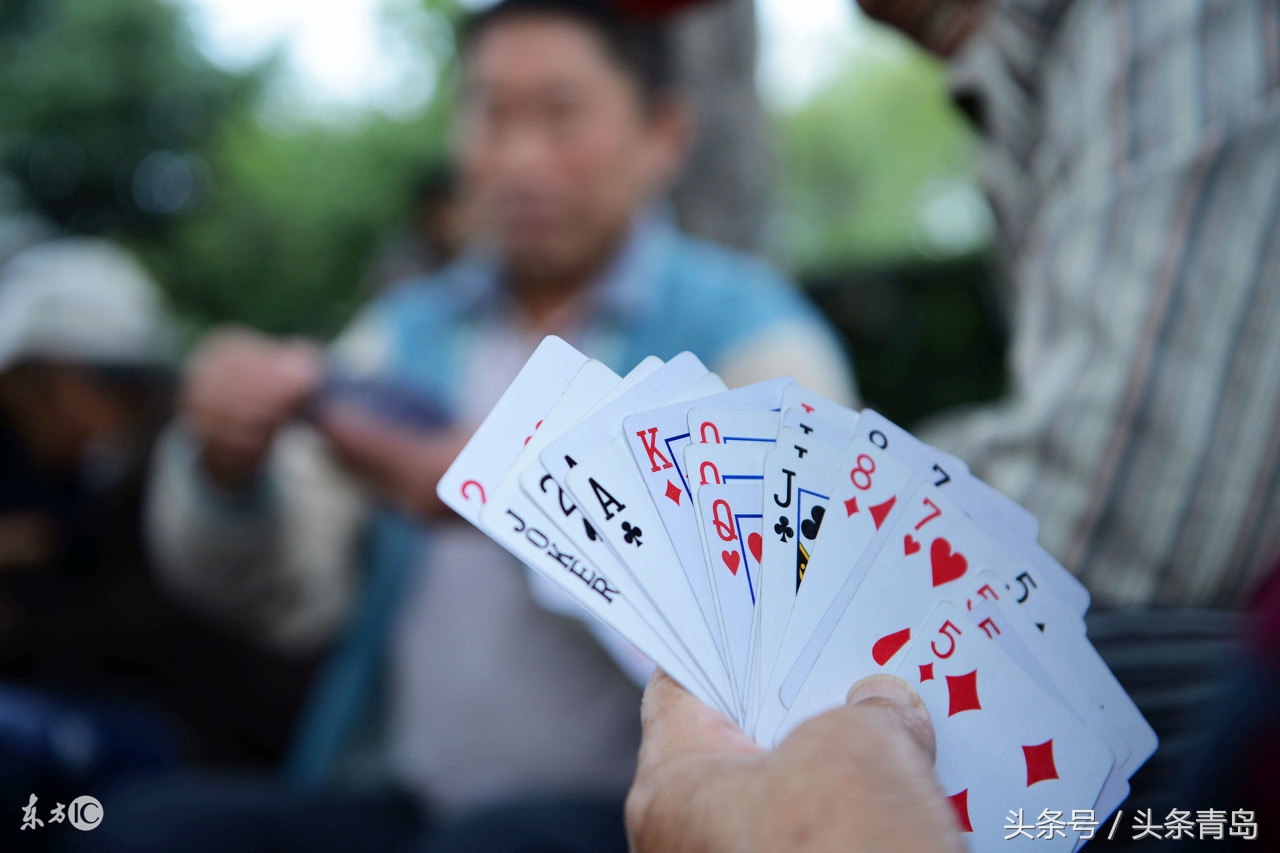 从青岛走出的“打够级”：源自“*革文**”时工人打发时间的小游戏