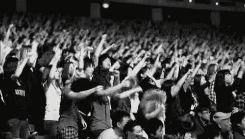 身边的人吸毒怎么办,身边有朋友吸毒怎么办