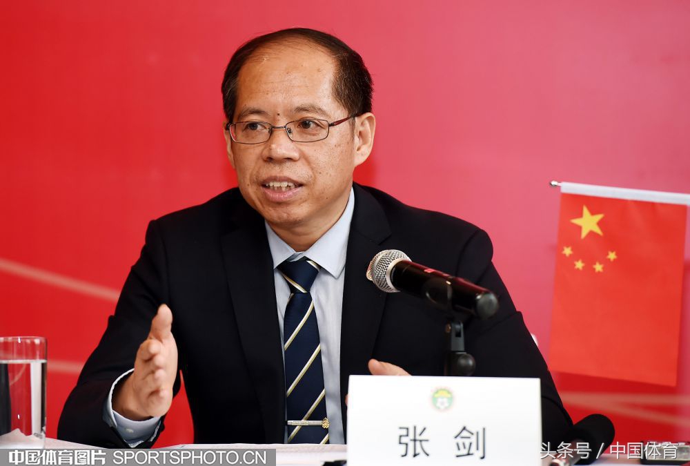 中国U20男足闯入八强,u16中国男足德国拉练首发名单