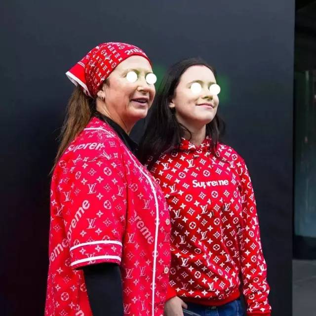 supreme网红外套 (网红潮牌supreme2019)