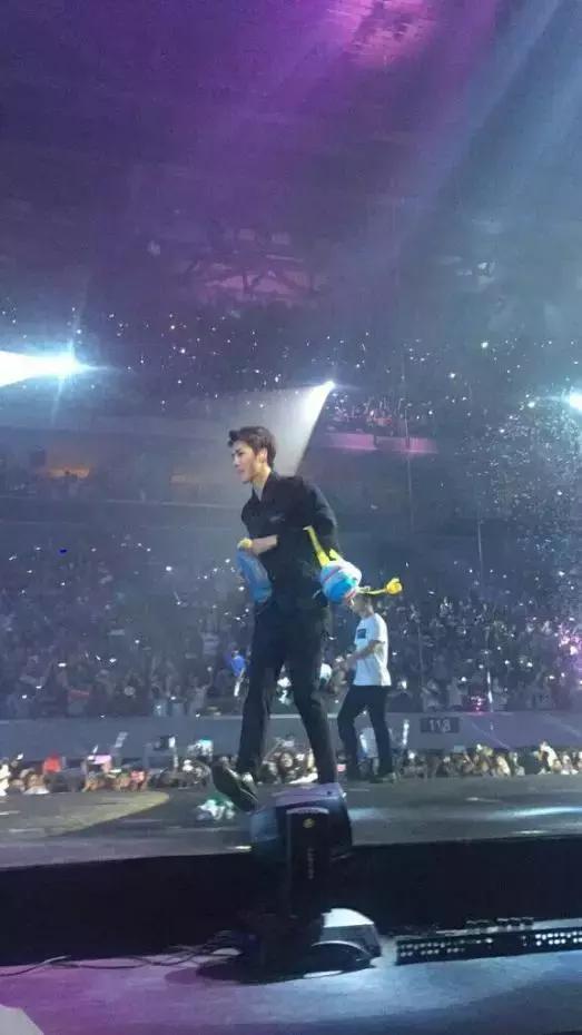 去看exo演唱会的事项,怎样在演唱会上引起爱豆的注意exo