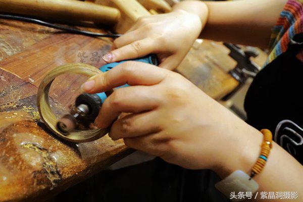 我们是谁?游客!我们做啥?木工!怎么做?打酱油!