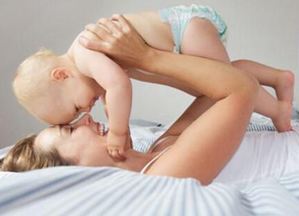 剖腹产产妇疤痕怎样修复,产后修复剖腹产疤痕松解手法