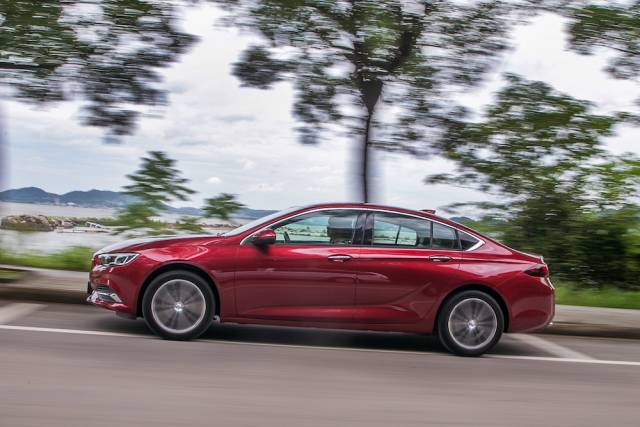 君威和速腾变速箱哪个好,9at和7dct