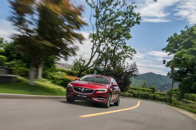 君威和速腾变速箱哪个好,9at和7dct