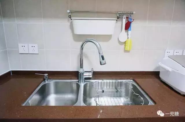 打柜子谁都会，但把柜子巧妙地藏起来，她家是个榜样