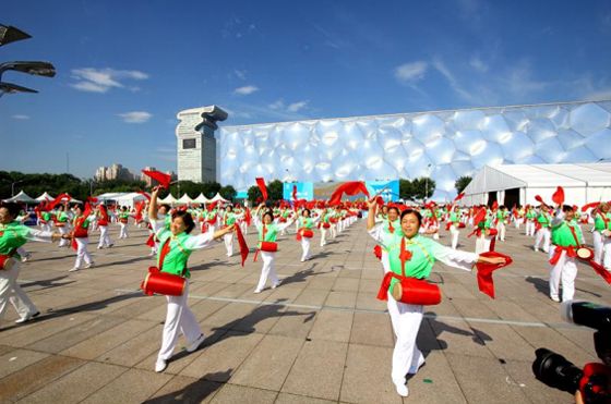 全民健身广场舞比赛圆满成功,优秀健身项目表演
