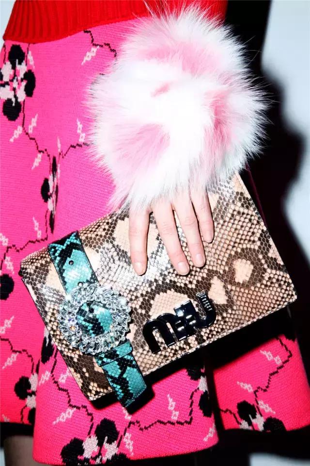 prada三合一包包七夕,prada包大爆款