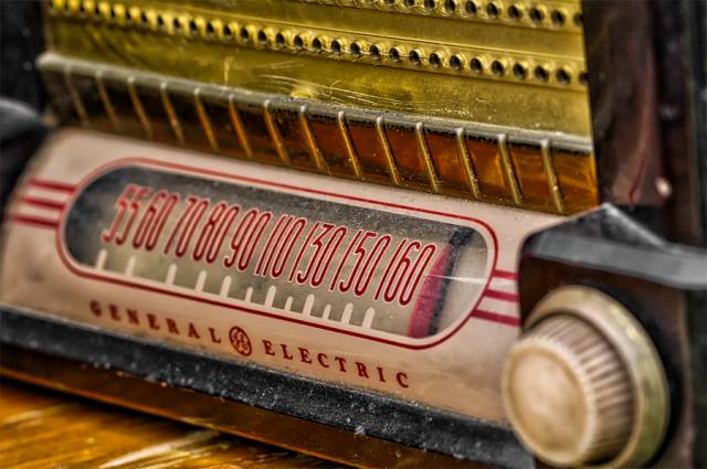 一代人的回忆女声,回忆听收音机的时光