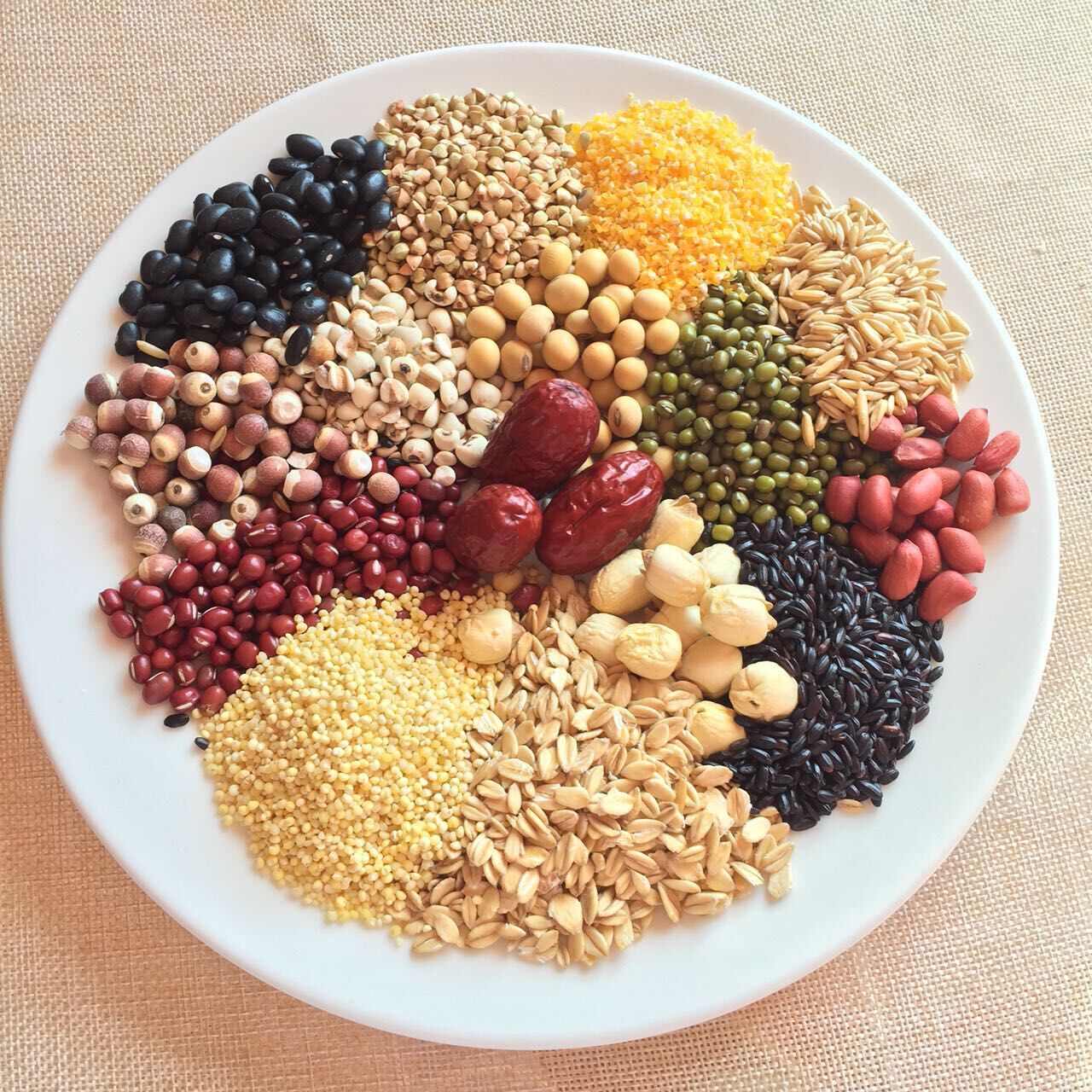 过敏会引起*麻疹荨**红肿呕吐腹泻呼吸困难