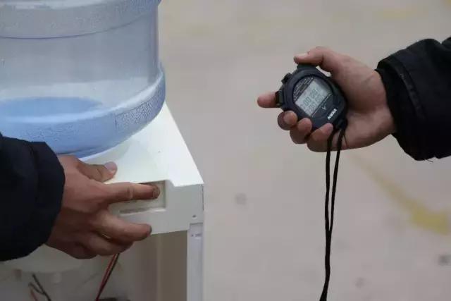 饮水机没水了会起火吗,饮水机没水了还加热会着火吗