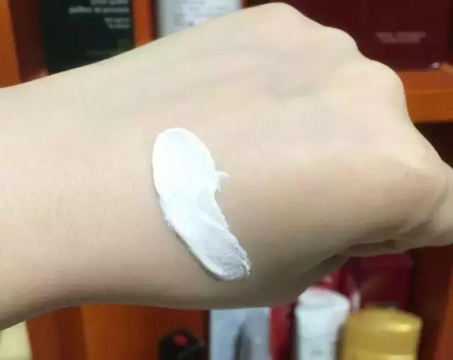 控油祛痘祛黑头粉刺闭口面膜推荐,哪种清洁面膜祛黑头粉刺有效果