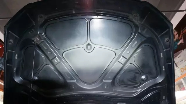 本田雅阁和大众迈腾哪个隔音好,四门隔音迈腾