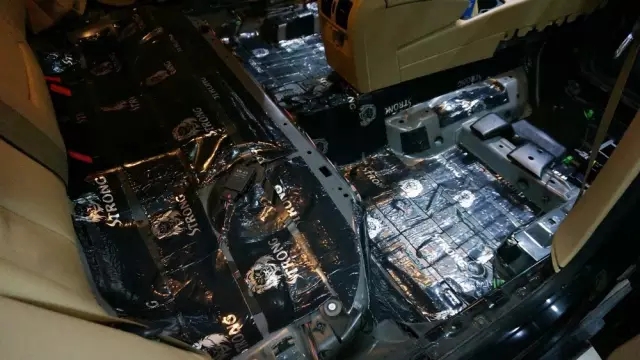 本田雅阁和大众迈腾哪个隔音好,四门隔音迈腾