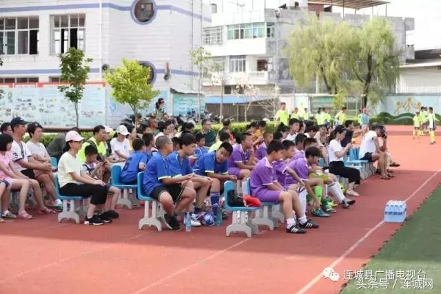 连城中心小学体育比赛,2019年连城小学足球赛