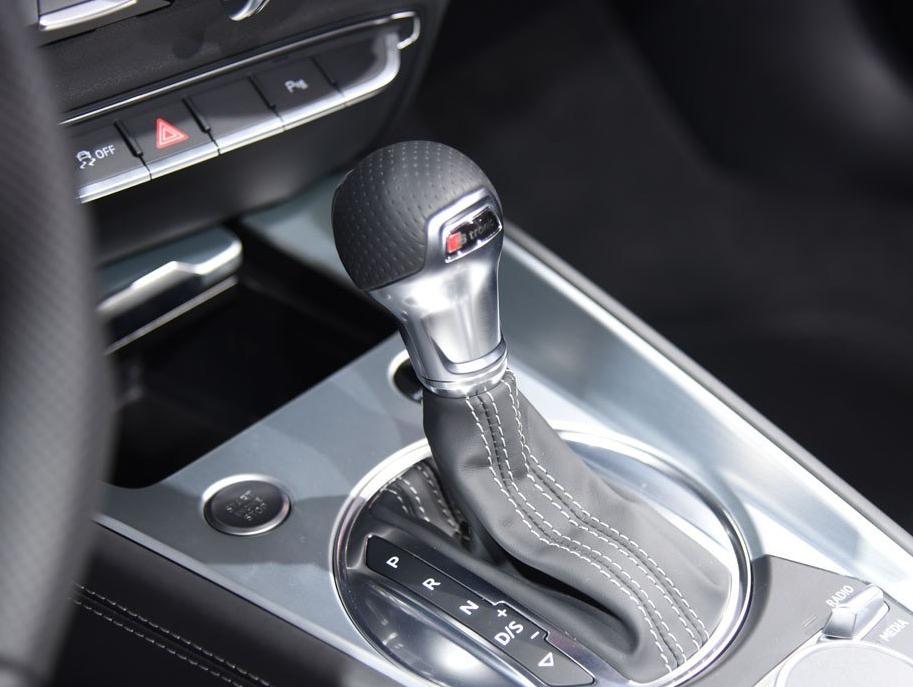 奥迪tt敞篷2021款落地多少钱,奥迪ttrs-r敞篷