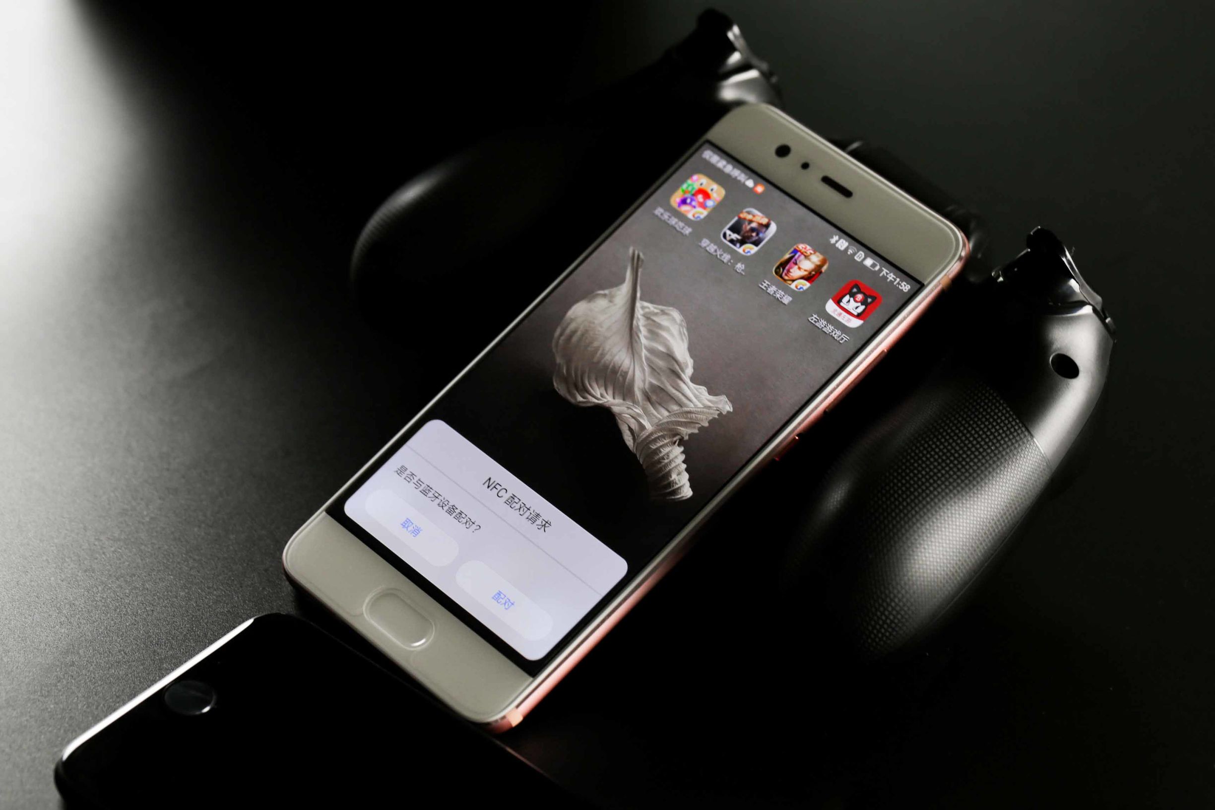 北通手游手柄G2限定,国产游戏手柄北通哪款性价比高