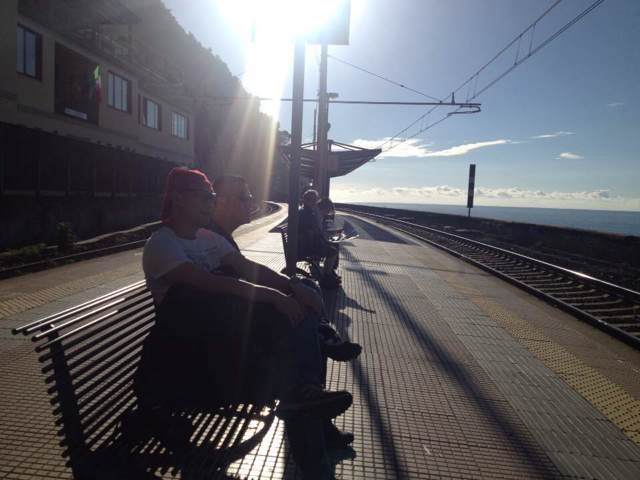 浜氬緱閲屼簹娴峰哺鏃呮父,浜氬痉閲屼簹灏忛晣娴疯竟