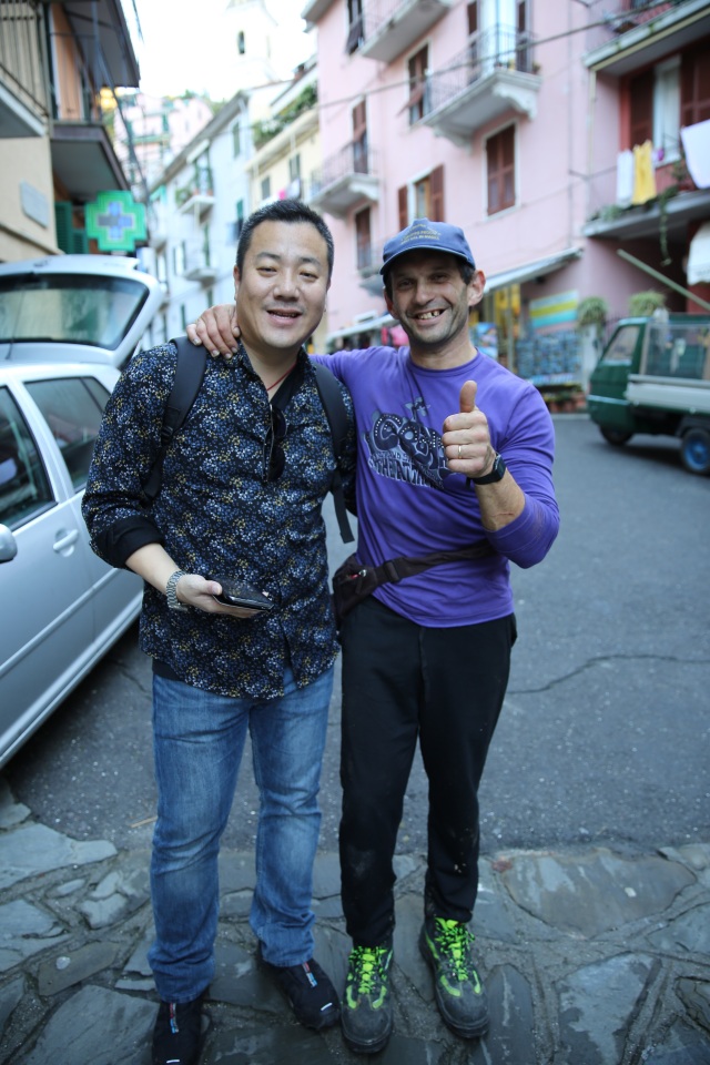 浜氬緱閲屼簹娴峰哺鏃呮父,浜氬痉閲屼簹灏忛晣娴疯竟