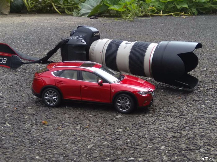 新款马自达cx-4车模型,马自达cx-4后备箱细节图