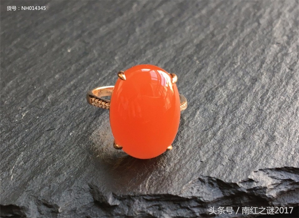 大气轻奢祖母绿戒指,法式轻奢八芒星戒指