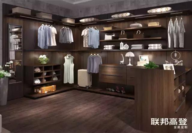 衣帽间怎么选,步入式衣帽间选购及打理技巧介绍