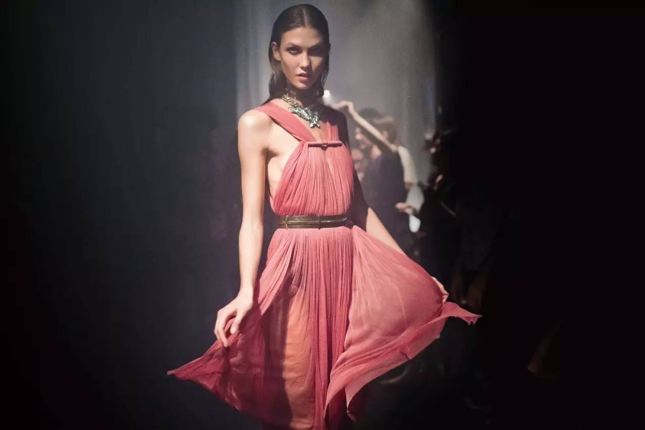 想装x结果没人接单,想装个x怎么办